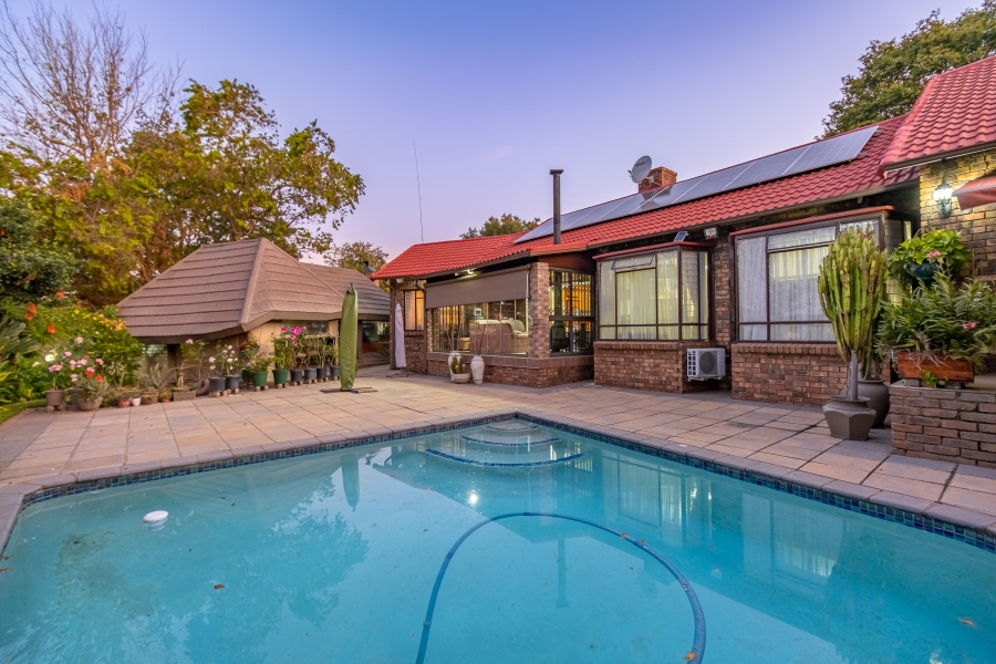 3 Bedroom Property for Sale in Lonehill Gauteng