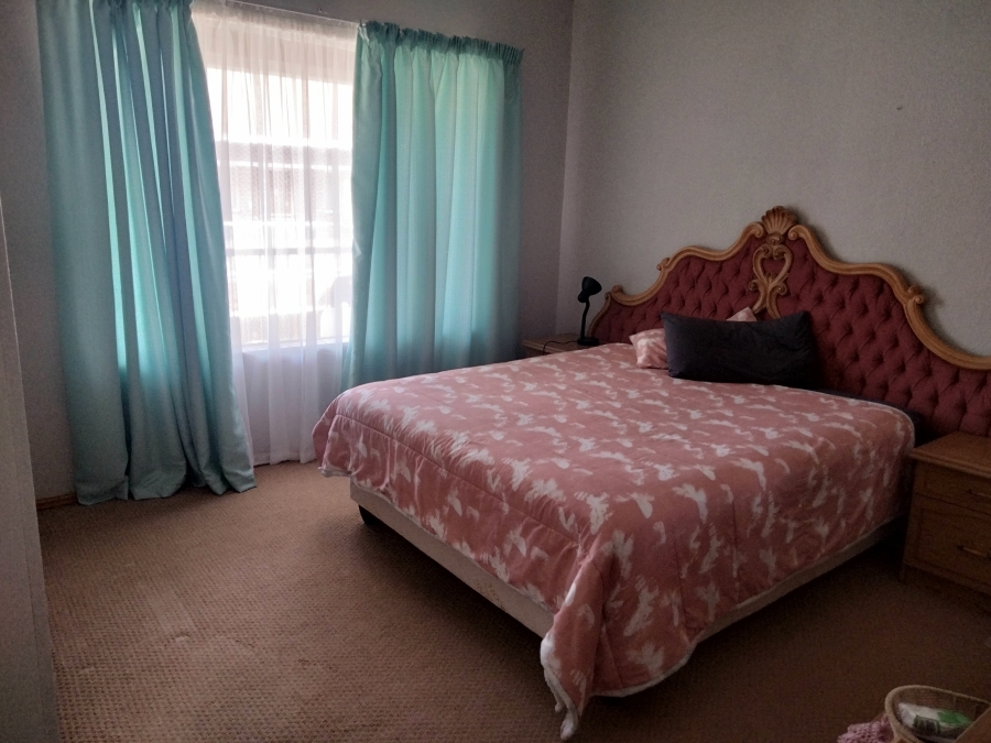2 Bedroom Property for Sale in Krugersdorp North Gauteng