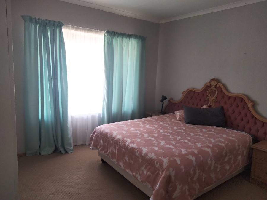 2 Bedroom Property for Sale in Krugersdorp North Gauteng