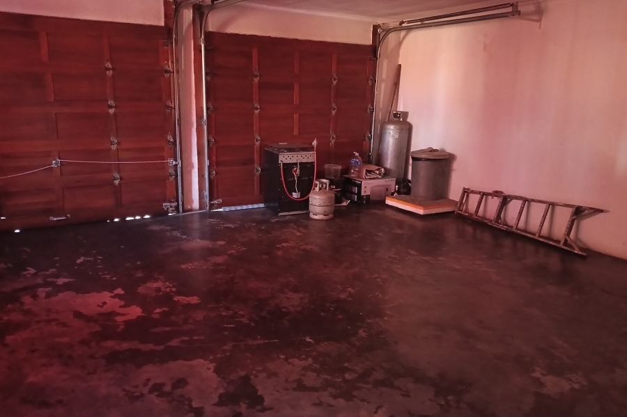 4 Bedroom Property for Sale in Bakerton Gauteng