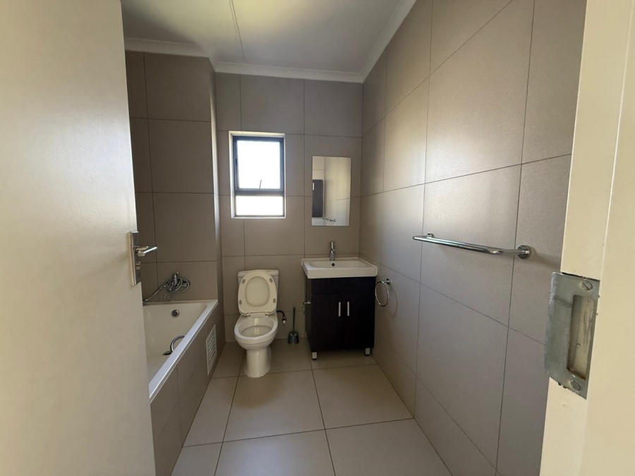 2 Bedroom Property for Sale in Carlswald Gauteng