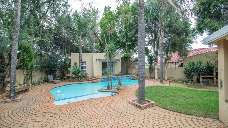 4 Bedroom Property for Sale in Eden Glen Gauteng