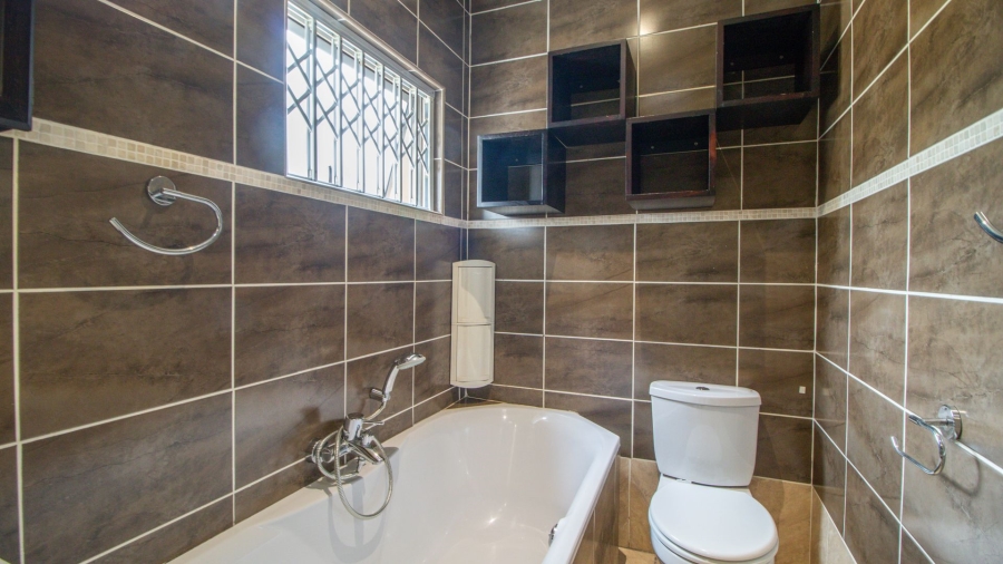 4 Bedroom Property for Sale in Eden Glen Gauteng