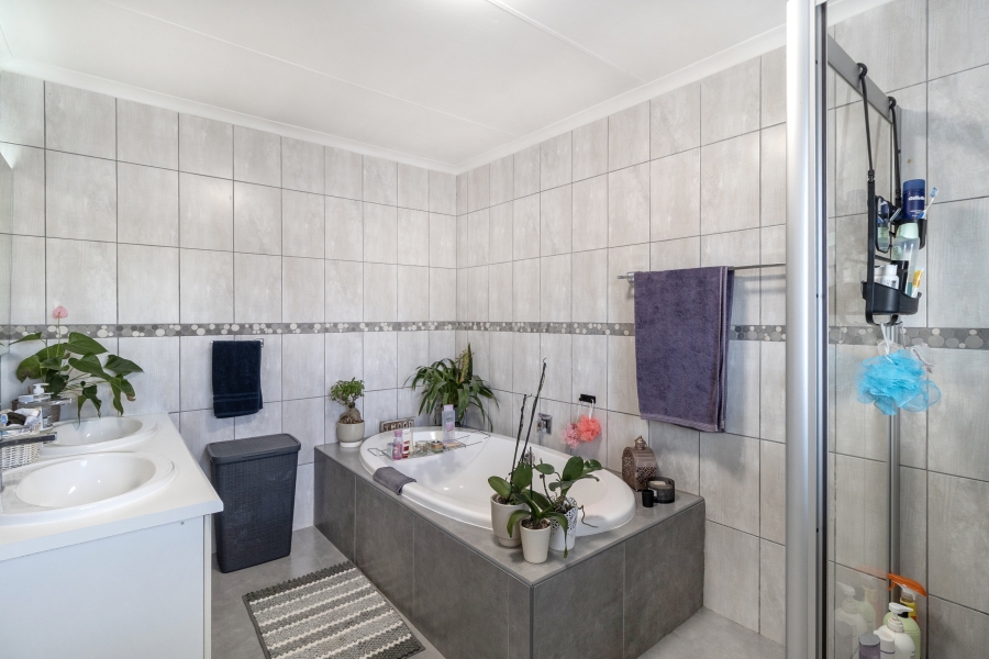 3 Bedroom Property for Sale in Moreleta Park Gauteng