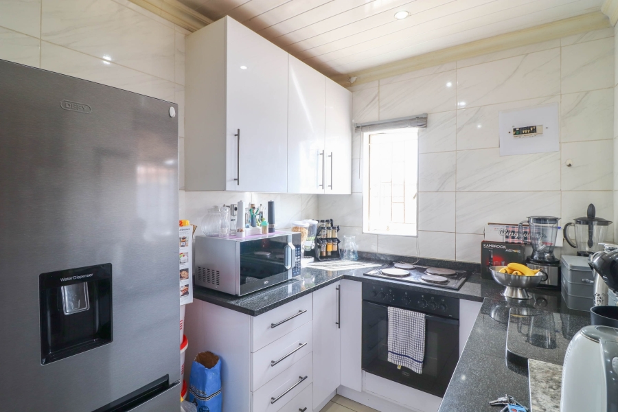 3 Bedroom Property for Sale in Lenasia Ext 11 Gauteng