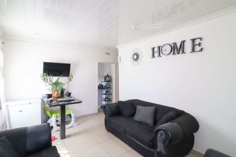 3 Bedroom Property for Sale in Lenasia Ext 11 Gauteng