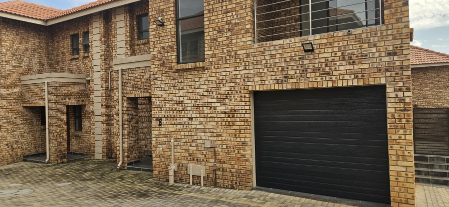 3 Bedroom Property for Sale in Elandshaven Gauteng