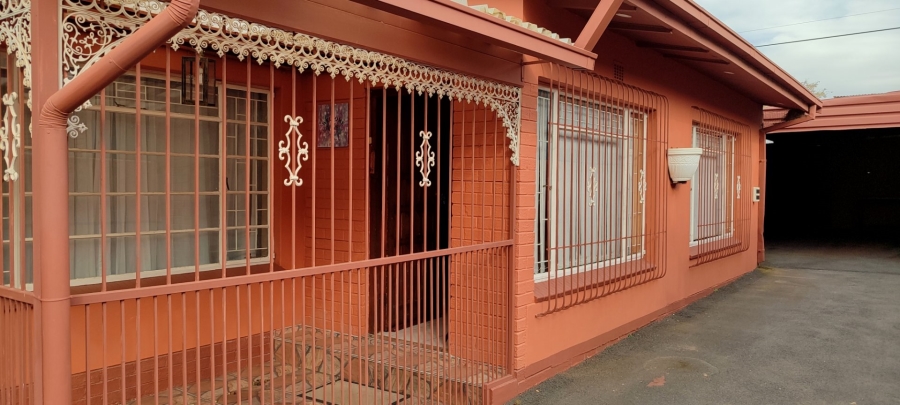 4 Bedroom Property for Sale in Randgate Gauteng