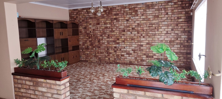 4 Bedroom Property for Sale in Randgate Gauteng