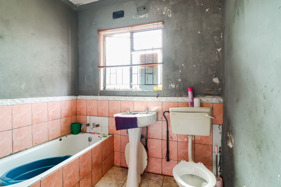 3 Bedroom Property for Sale in Lenasia Gauteng