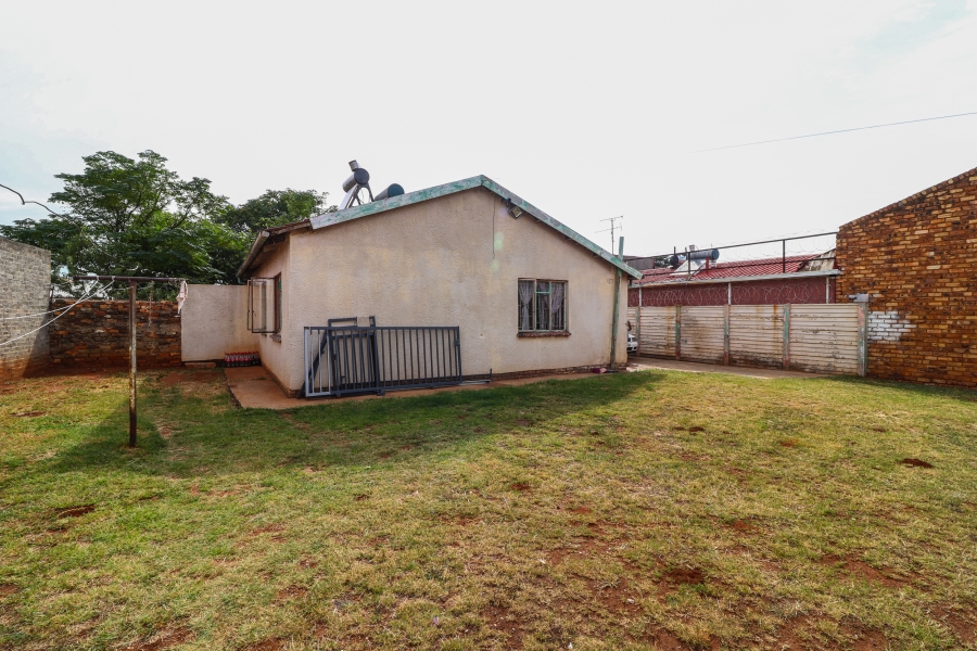 3 Bedroom Property for Sale in Lenasia Gauteng