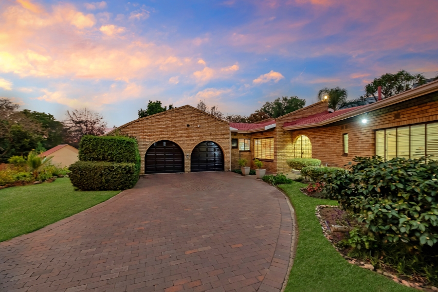 4 Bedroom Property for Sale in Morningside Manor Gauteng