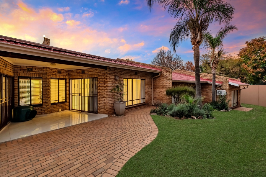 4 Bedroom Property for Sale in Morningside Manor Gauteng