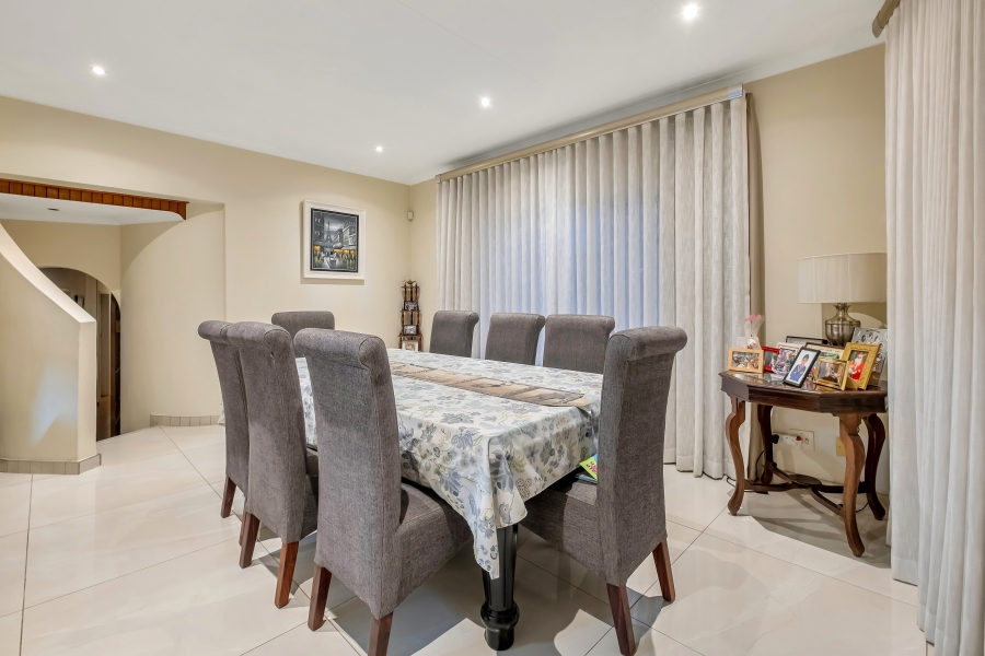 4 Bedroom Property for Sale in Morningside Manor Gauteng