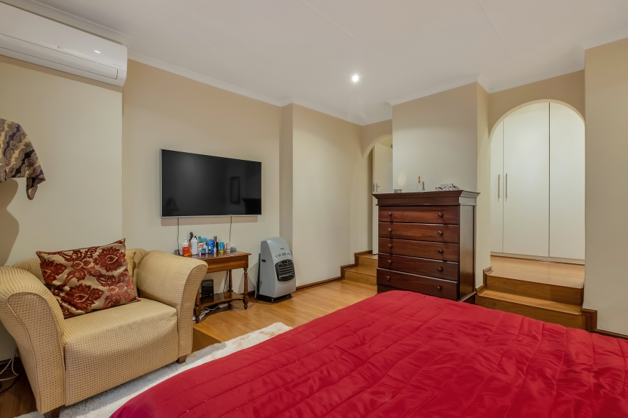 4 Bedroom Property for Sale in Morningside Manor Gauteng