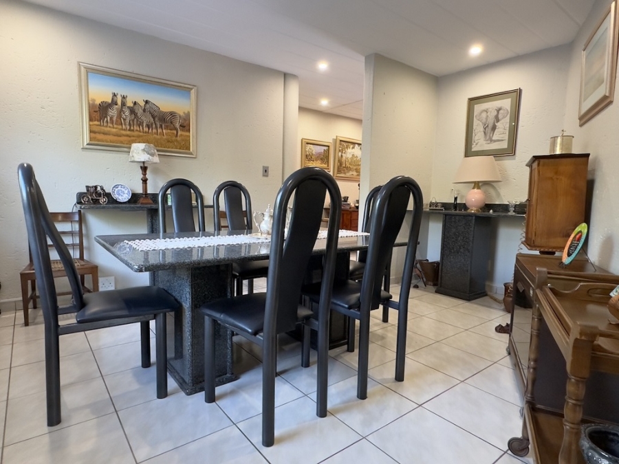 4 Bedroom Property for Sale in Glenvista Gauteng