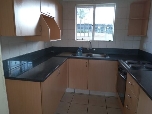 3 Bedroom Property for Sale in East Lynne Gauteng