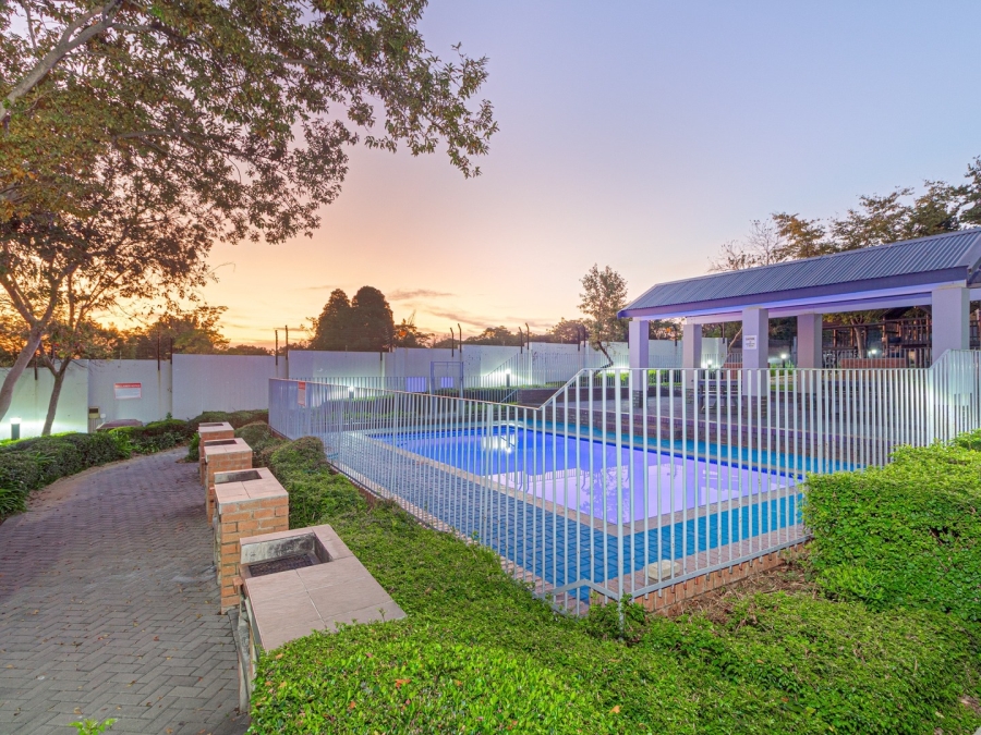To Let 2 Bedroom Property for Rent in Chartwell Gauteng