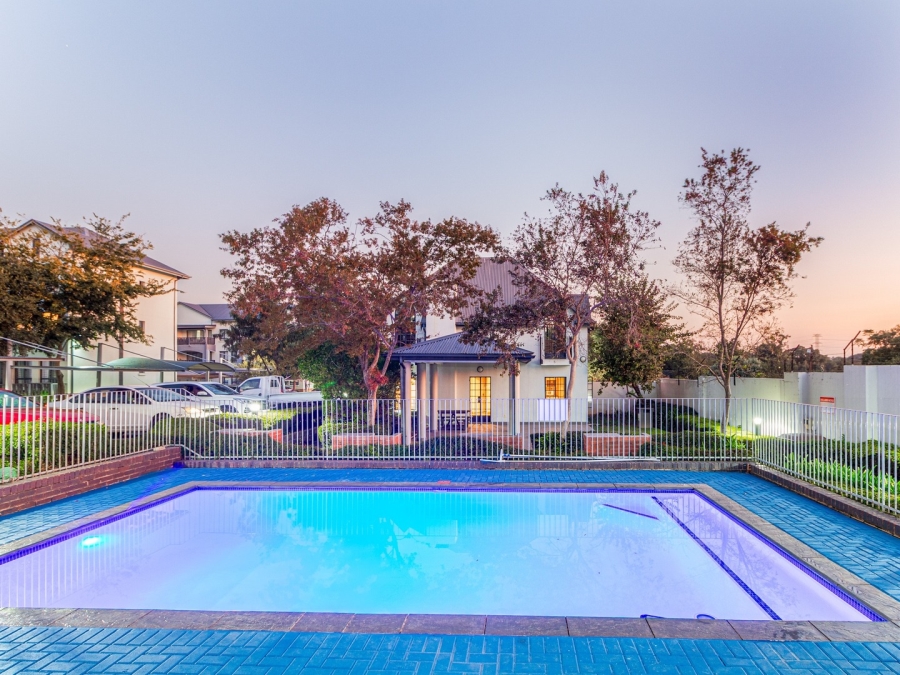 To Let 2 Bedroom Property for Rent in Chartwell Gauteng