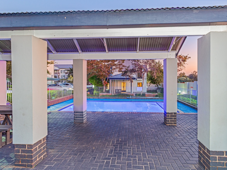 To Let 2 Bedroom Property for Rent in Chartwell Gauteng