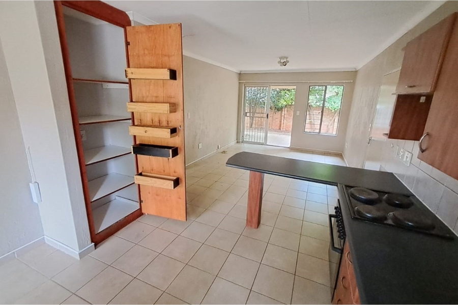 2 Bedroom Property for Sale in Amberfield Gauteng