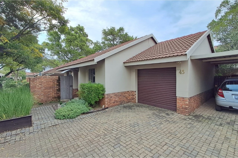 2 Bedroom Property for Sale in Amberfield Gauteng
