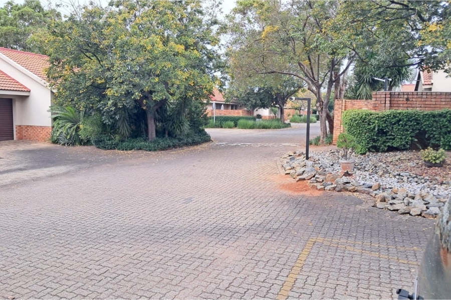 2 Bedroom Property for Sale in Amberfield Gauteng