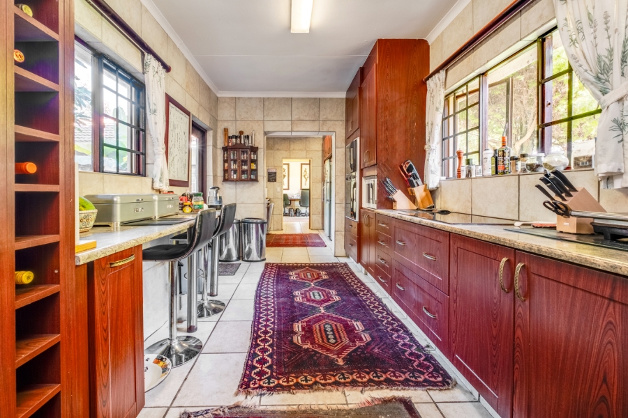6 Bedroom Property for Sale in Bryanston Gauteng