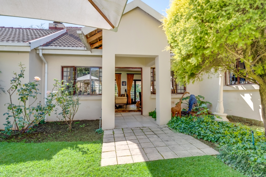 6 Bedroom Property for Sale in Bryanston Gauteng