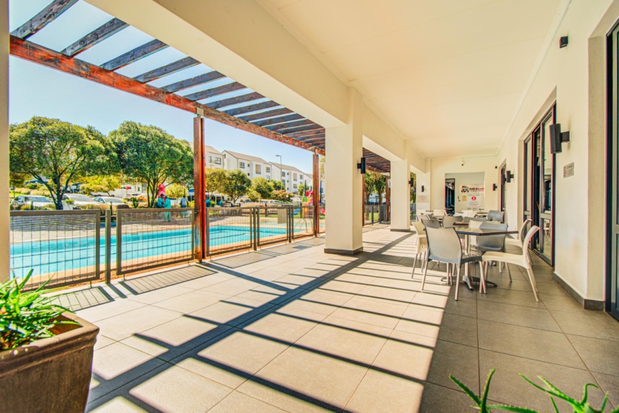 2 Bedroom Property for Sale in Greenstone Hill Gauteng
