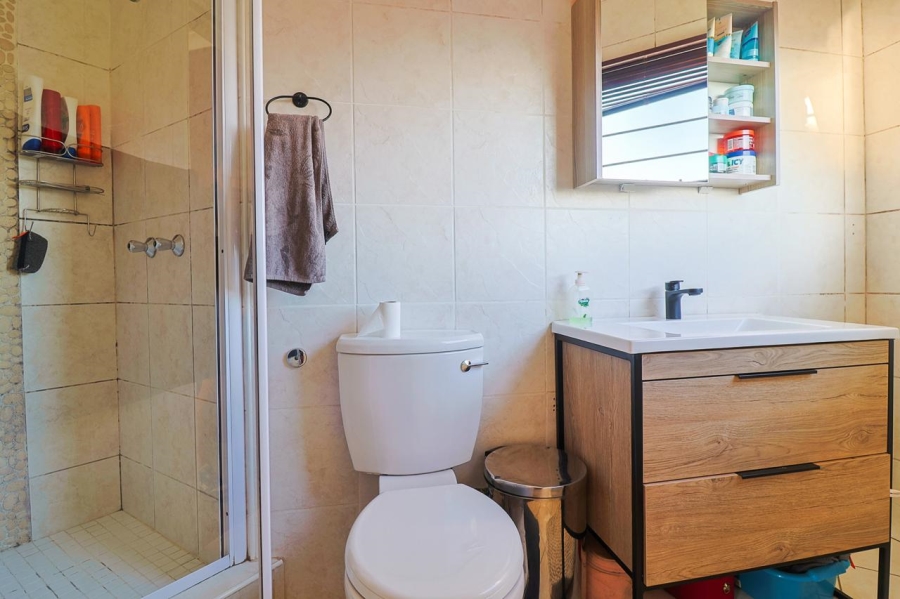 3 Bedroom Property for Sale in Liefde en Vrede Gauteng