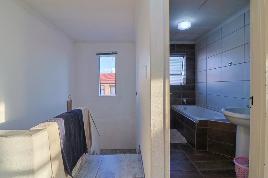 3 Bedroom Property for Sale in Liefde en Vrede Gauteng
