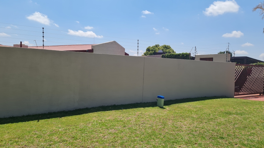 5 Bedroom Property for Sale in Brenthurst Gauteng