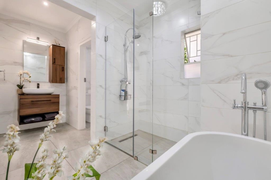4 Bedroom Property for Sale in Bryanston Gauteng
