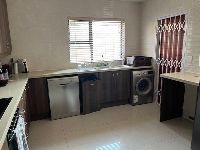 3 Bedroom Property for Sale in Edenvale Central Gauteng