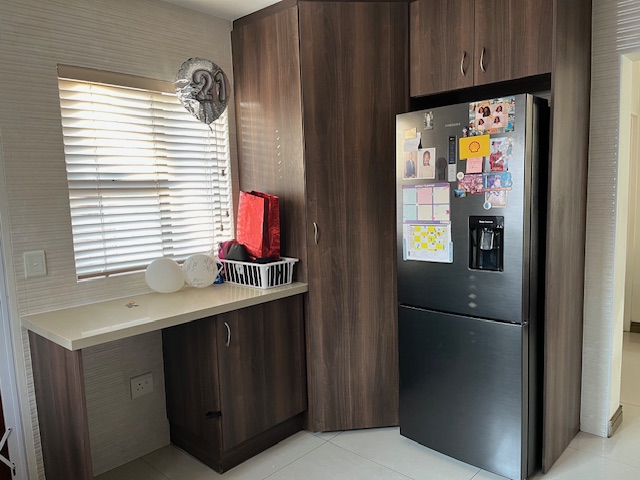 3 Bedroom Property for Sale in Edenvale Central Gauteng