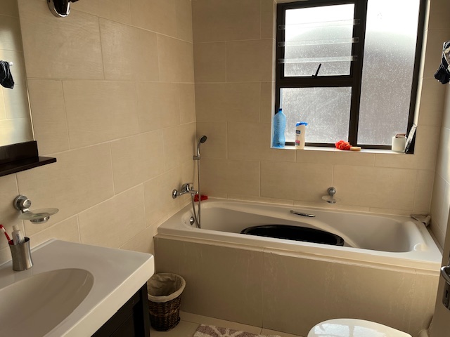 3 Bedroom Property for Sale in Edenvale Central Gauteng