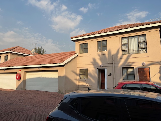 3 Bedroom Property for Sale in Edenvale Central Gauteng