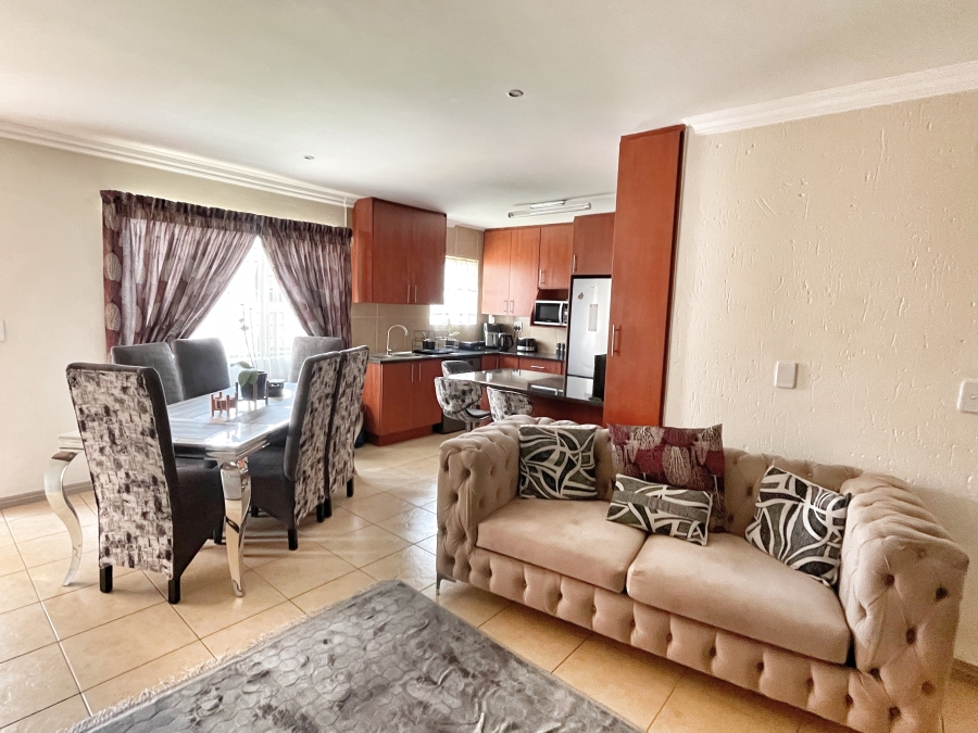 2 Bedroom Property for Sale in New Redruth Gauteng
