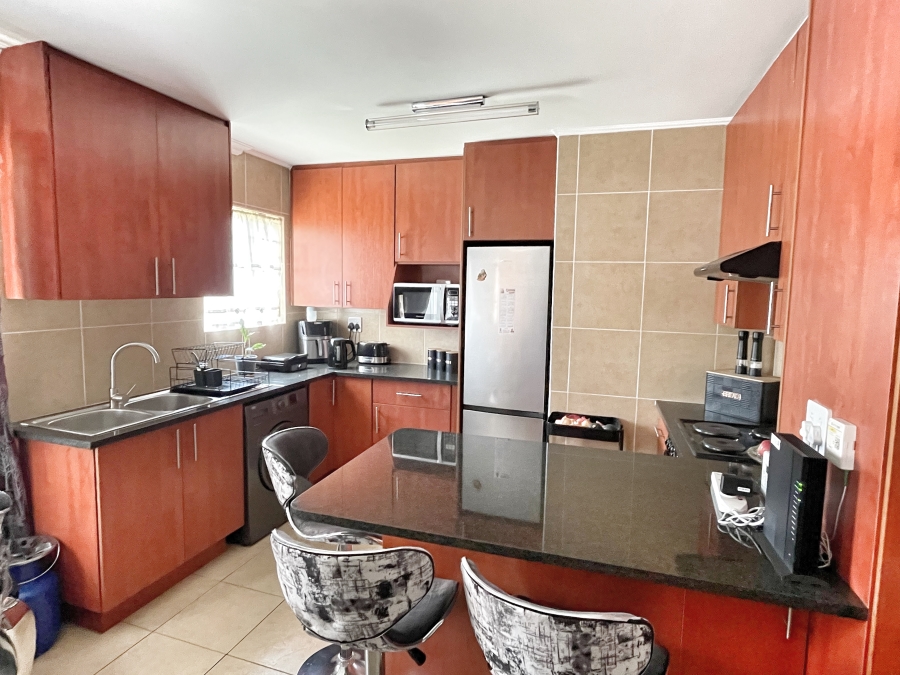 2 Bedroom Property for Sale in New Redruth Gauteng