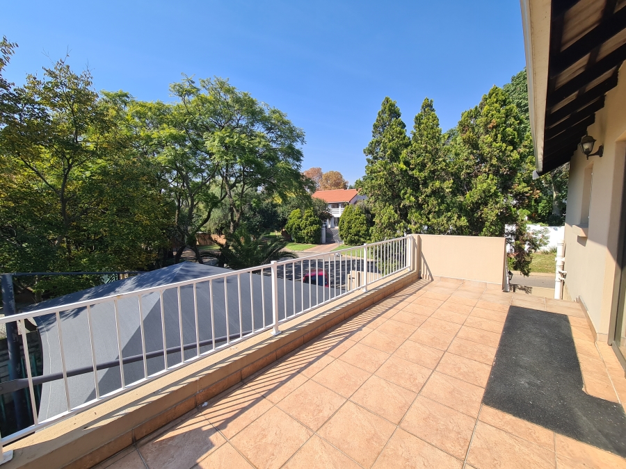 To Let 1 Bedroom Property for Rent in Magaliessig Gauteng