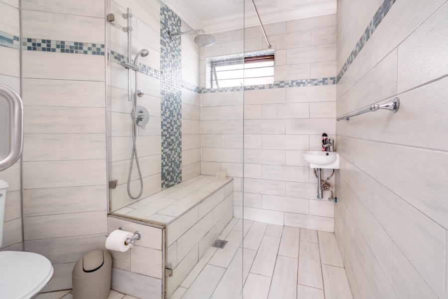 2 Bedroom Property for Sale in Paulshof Gauteng