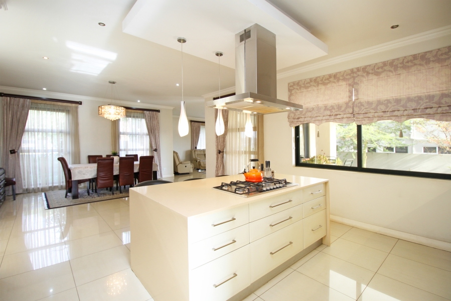 3 Bedroom Property for Sale in Waterfall Country Village Gauteng