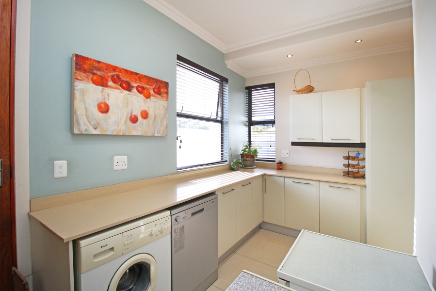 3 Bedroom Property for Sale in Waterfall Country Village Gauteng