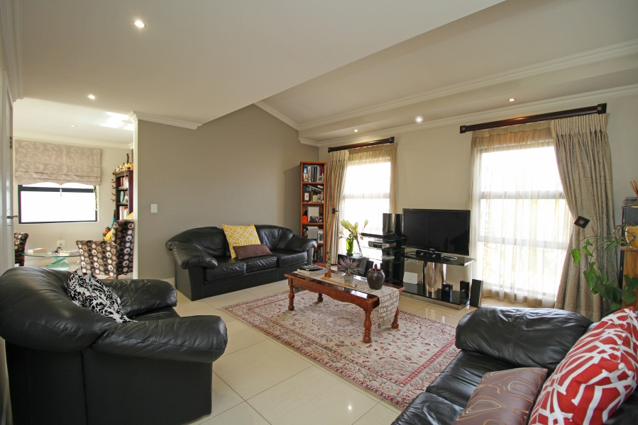 3 Bedroom Property for Sale in Waterfall Country Village Gauteng
