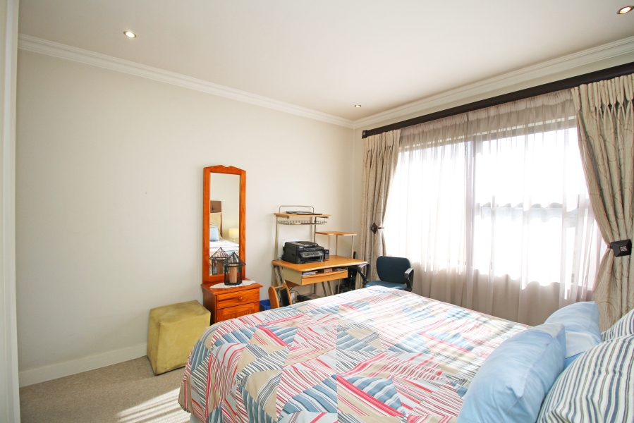 3 Bedroom Property for Sale in Waterfall Country Village Gauteng