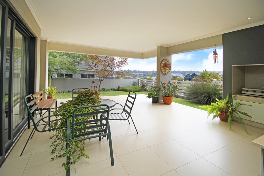 3 Bedroom Property for Sale in Waterfall Country Village Gauteng