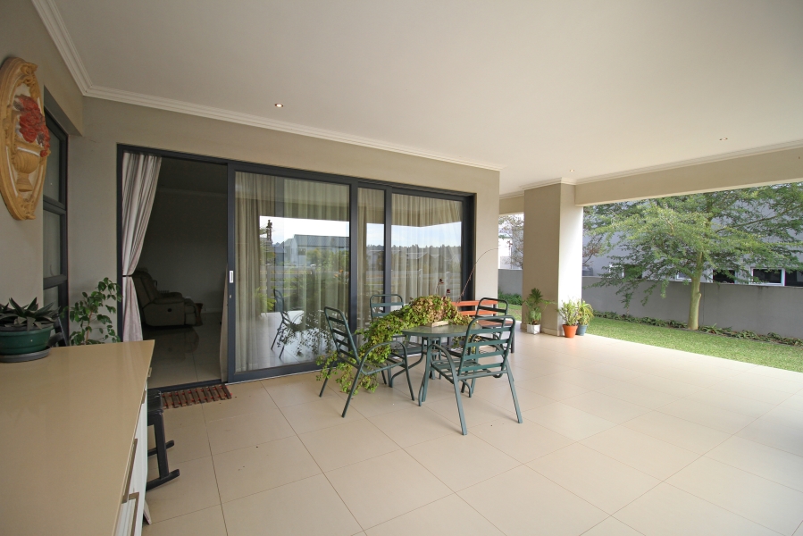3 Bedroom Property for Sale in Waterfall Country Village Gauteng