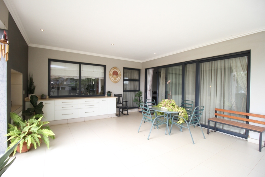 3 Bedroom Property for Sale in Waterfall Country Village Gauteng