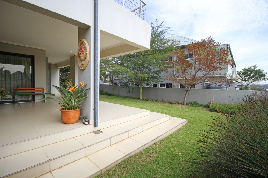 3 Bedroom Property for Sale in Waterfall Country Village Gauteng
